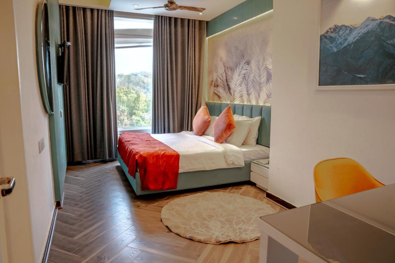 Redwood Resort Panchkula Luaran gambar