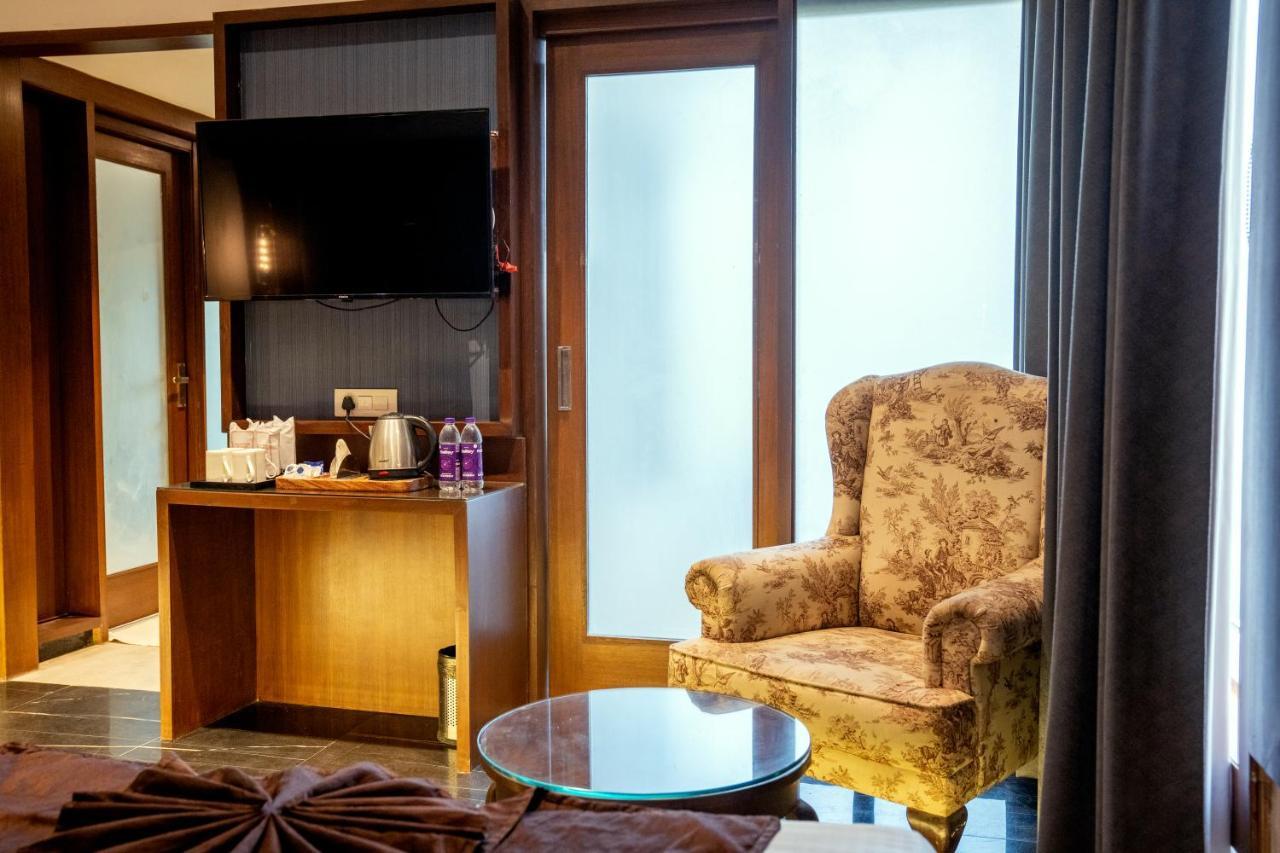 Redwood Resort Panchkula Luaran gambar