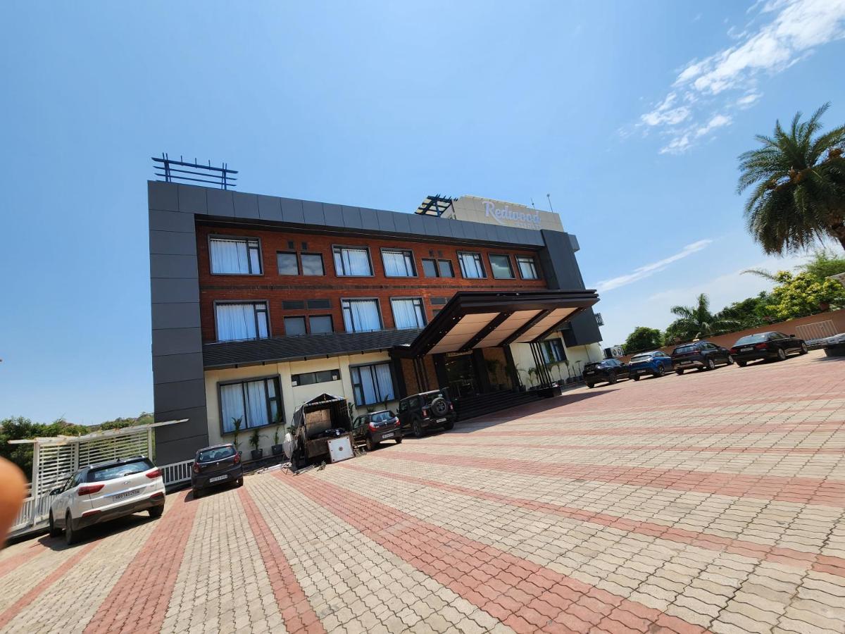 Redwood Resort Panchkula Luaran gambar