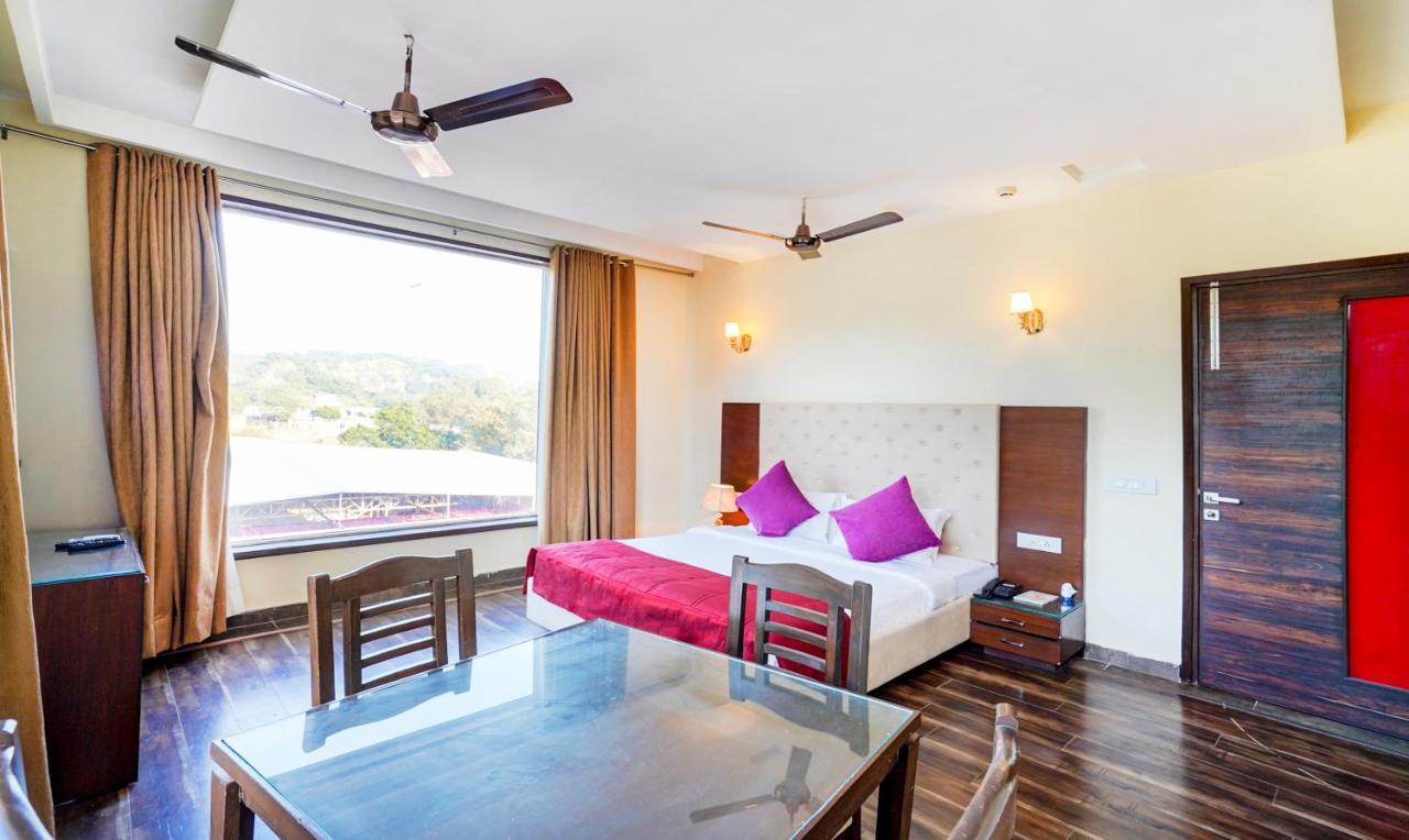 Redwood Resort Panchkula Luaran gambar