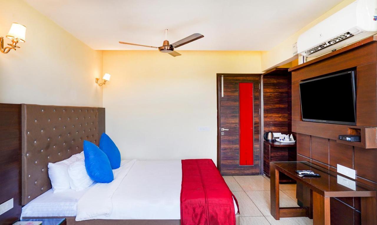 Redwood Resort Panchkula Luaran gambar