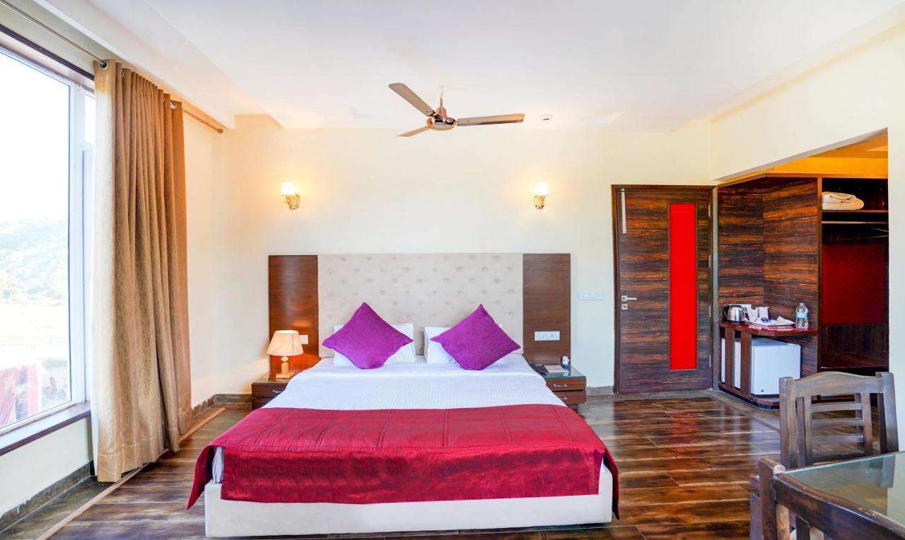 Redwood Resort Panchkula Luaran gambar