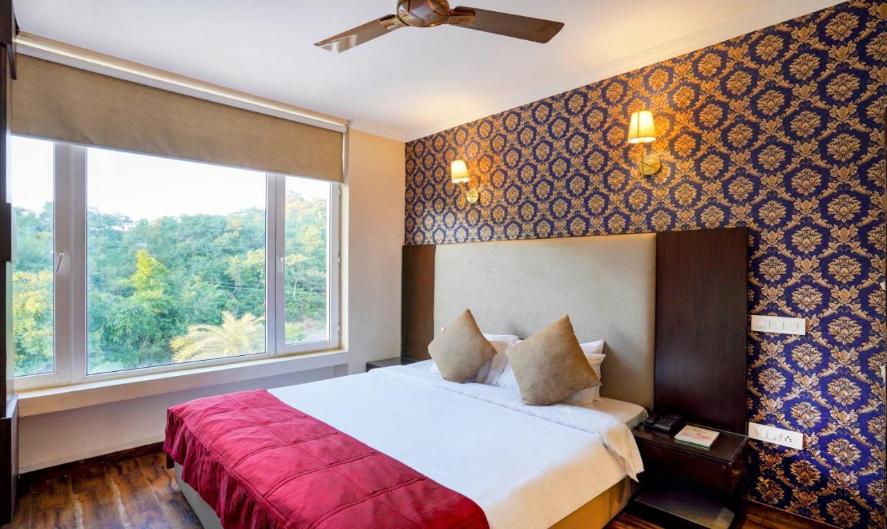 Redwood Resort Panchkula Luaran gambar